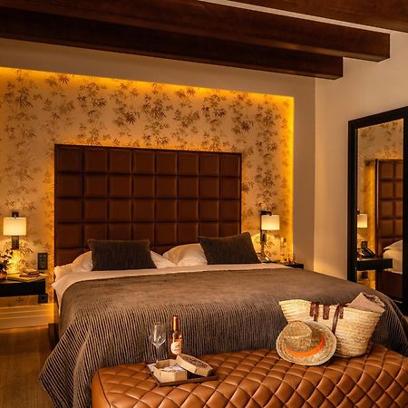 Castell Son Claret - The Leading Hotels Of The World Es Capdella Exterior photo