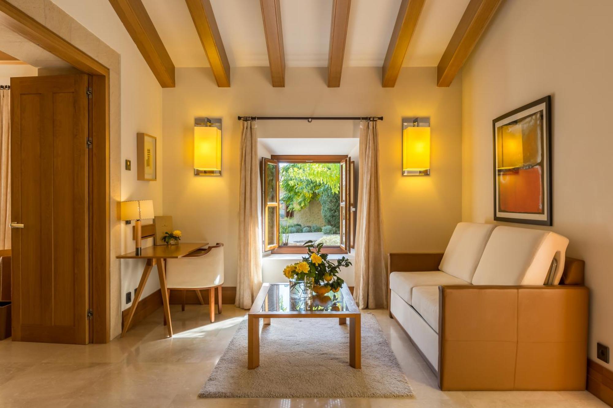 Castell Son Claret - The Leading Hotels Of The World Es Capdella Exterior photo