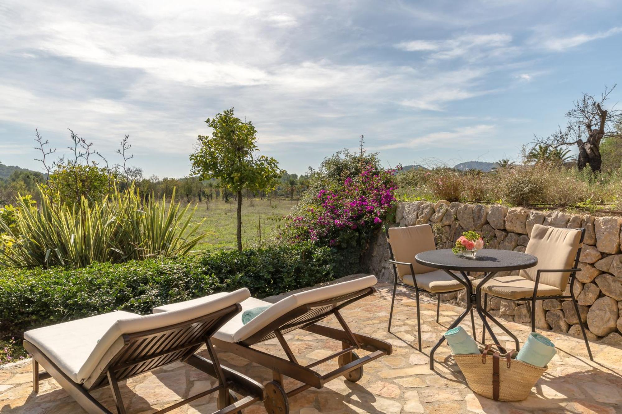 Castell Son Claret - The Leading Hotels Of The World Es Capdella Exterior photo