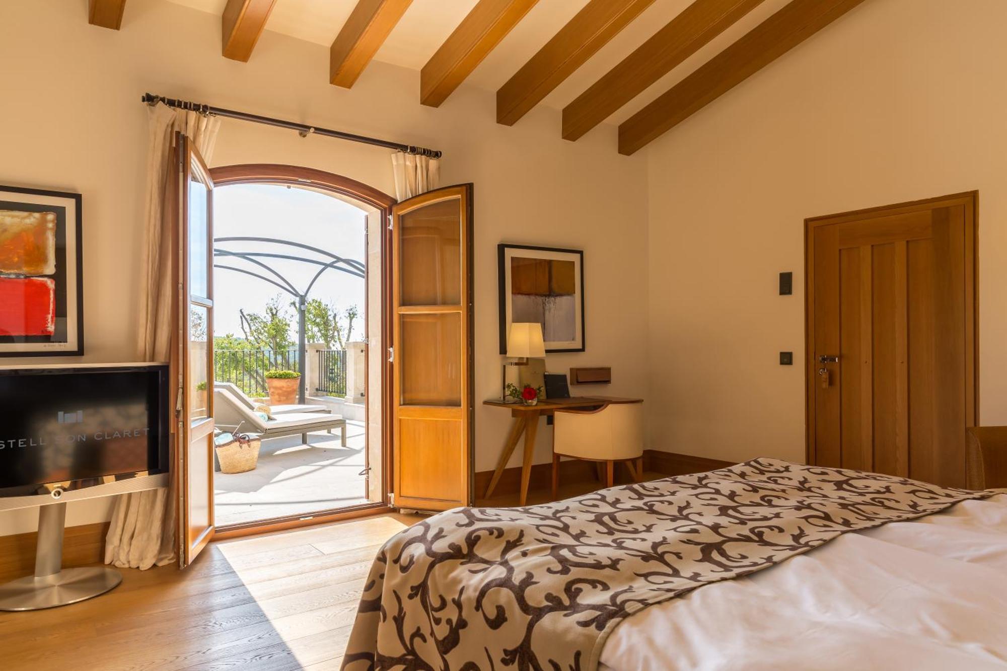 Castell Son Claret - The Leading Hotels Of The World Es Capdella Exterior photo