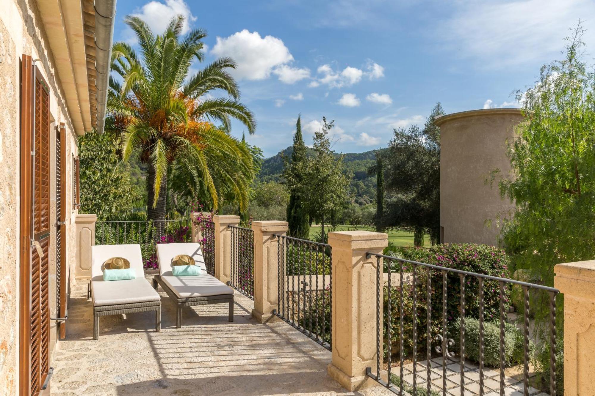 Castell Son Claret - The Leading Hotels Of The World Es Capdella Exterior photo