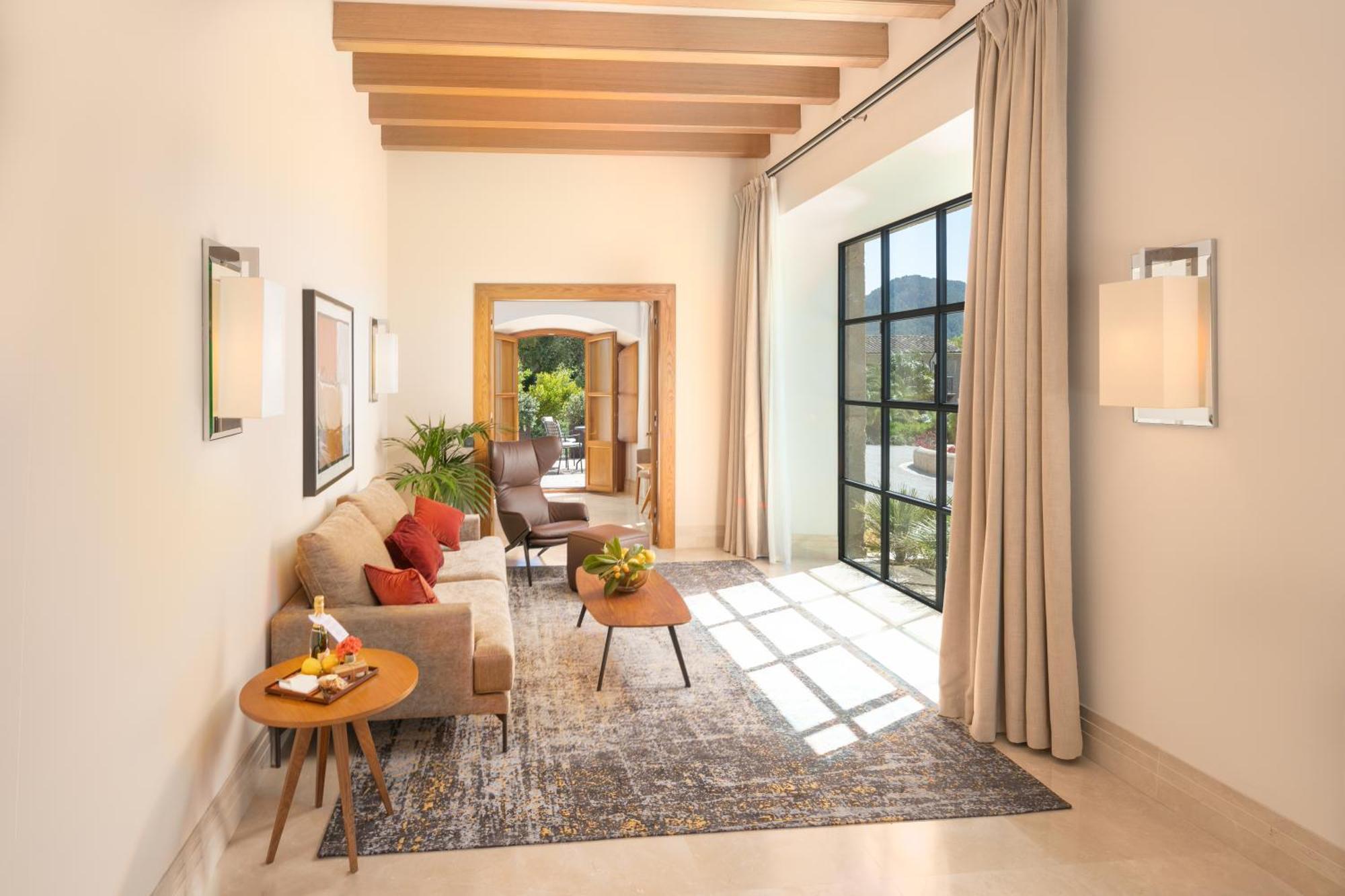 Castell Son Claret - The Leading Hotels Of The World Es Capdella Exterior photo