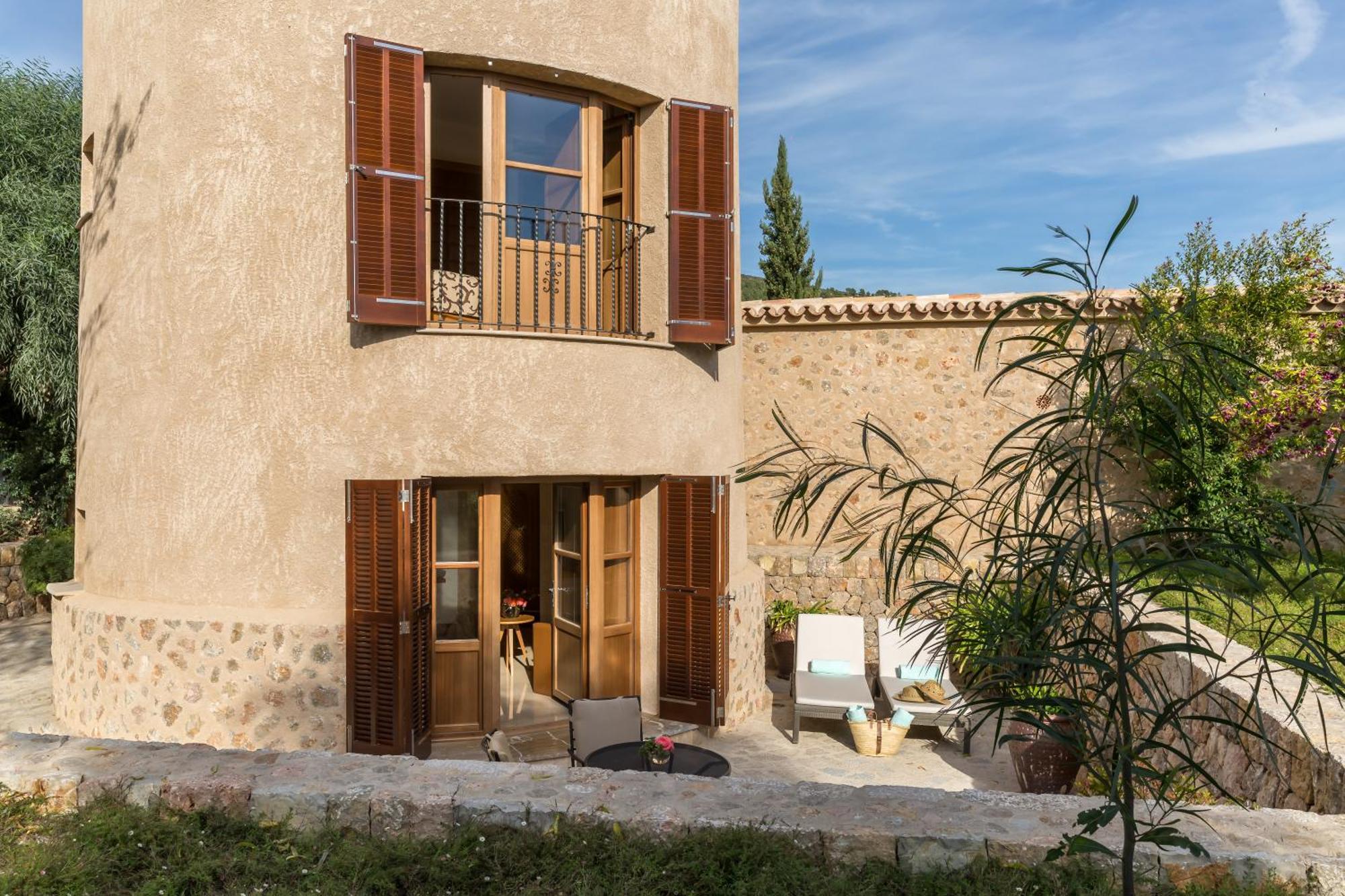 Castell Son Claret - The Leading Hotels Of The World Es Capdella Exterior photo