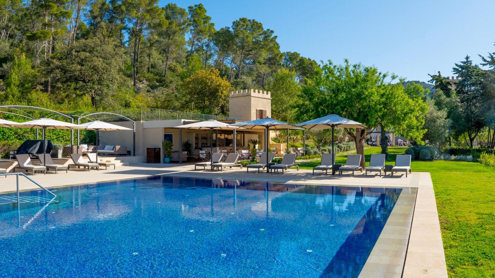 Castell Son Claret - The Leading Hotels Of The World Es Capdella Exterior photo