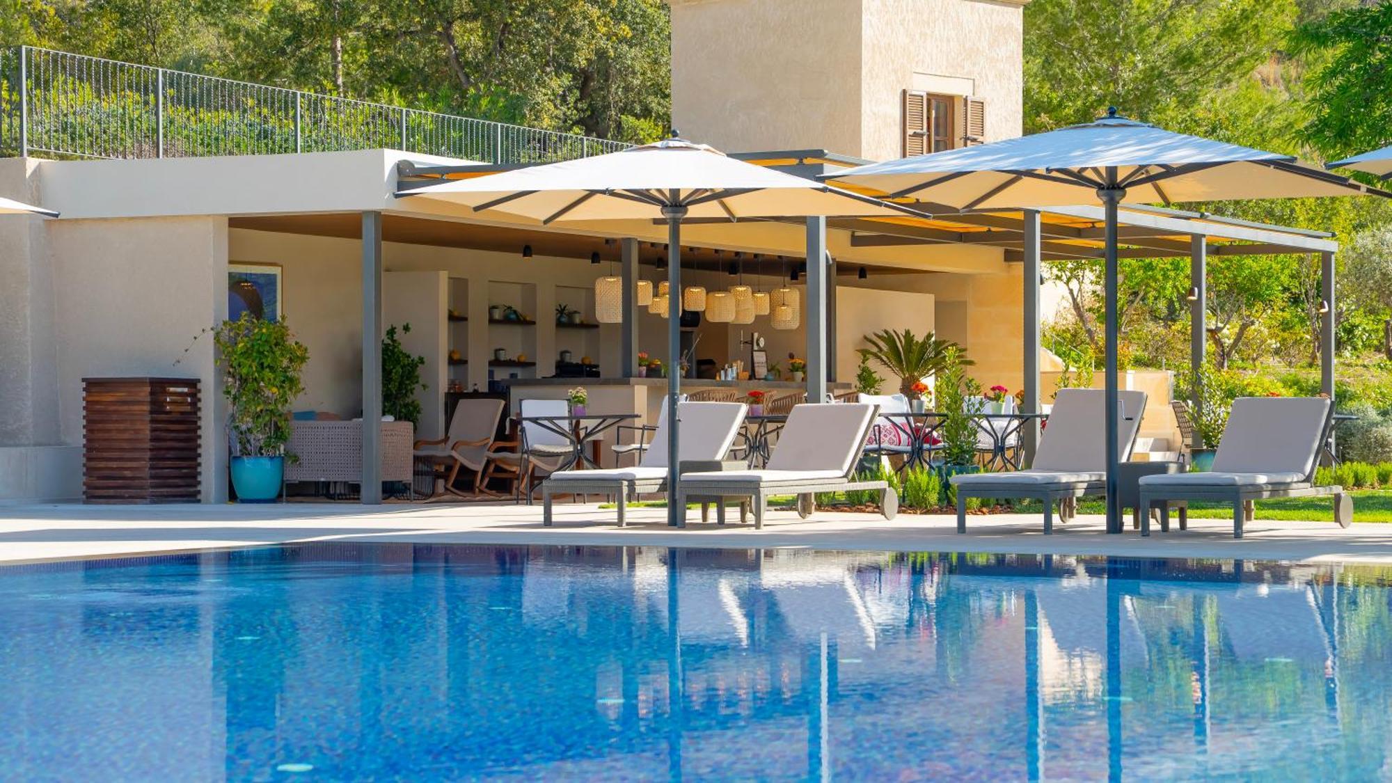 Castell Son Claret - The Leading Hotels Of The World Es Capdella Exterior photo