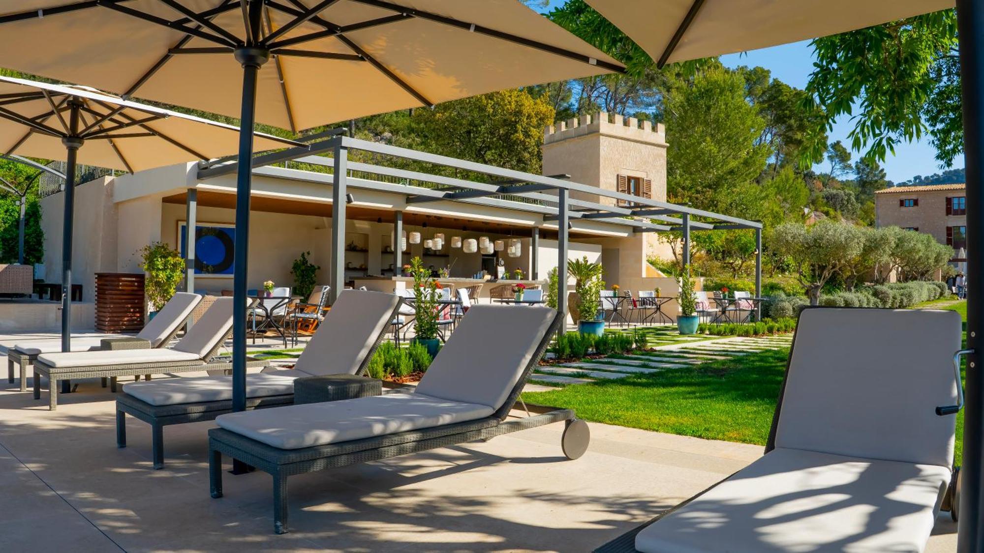 Castell Son Claret - The Leading Hotels Of The World Es Capdella Exterior photo