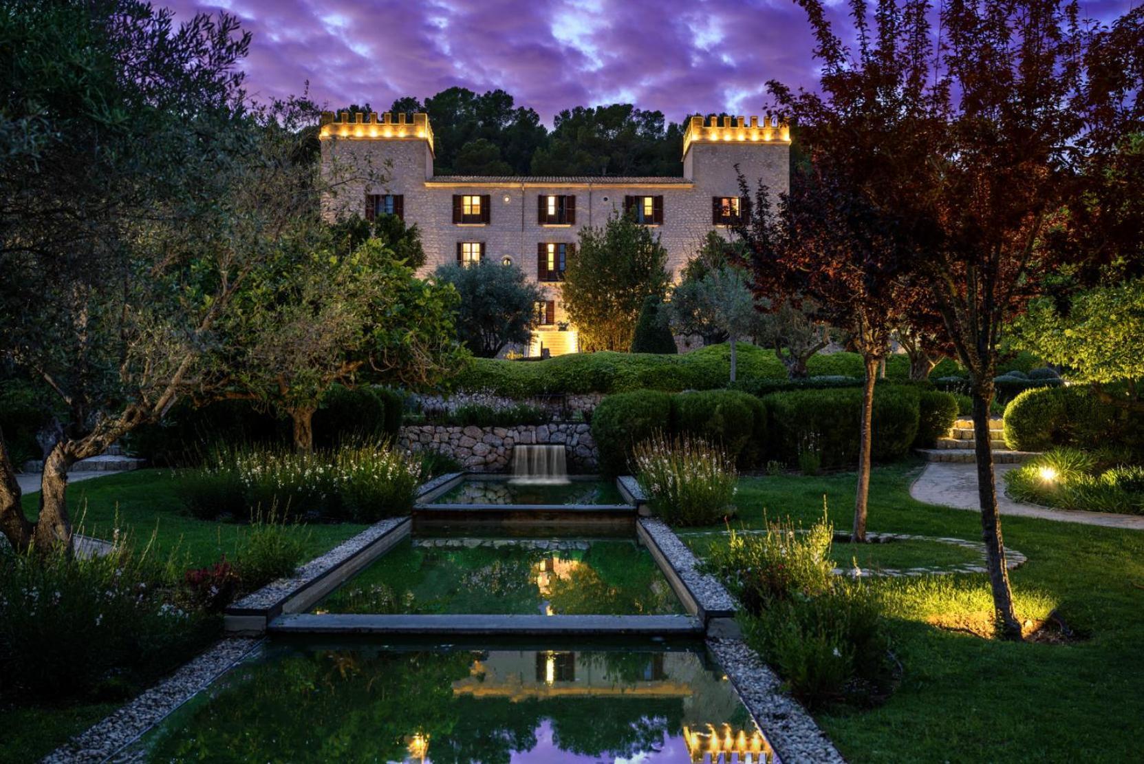 Castell Son Claret - The Leading Hotels Of The World Es Capdella Exterior photo