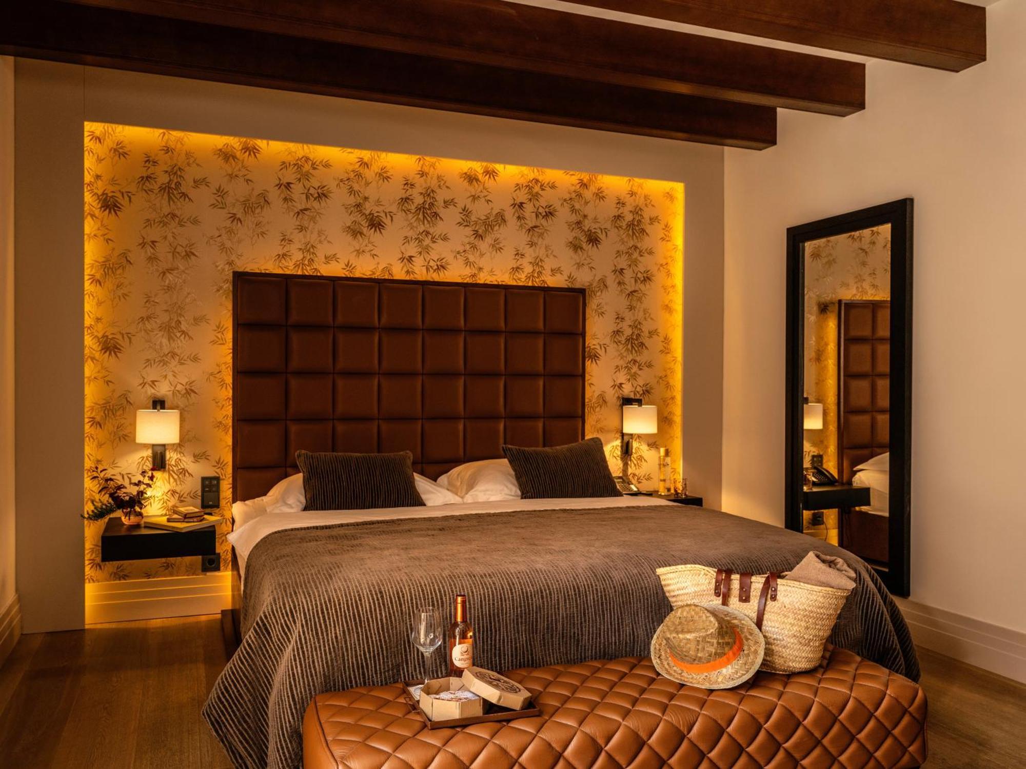 Castell Son Claret - The Leading Hotels Of The World Es Capdella Exterior photo